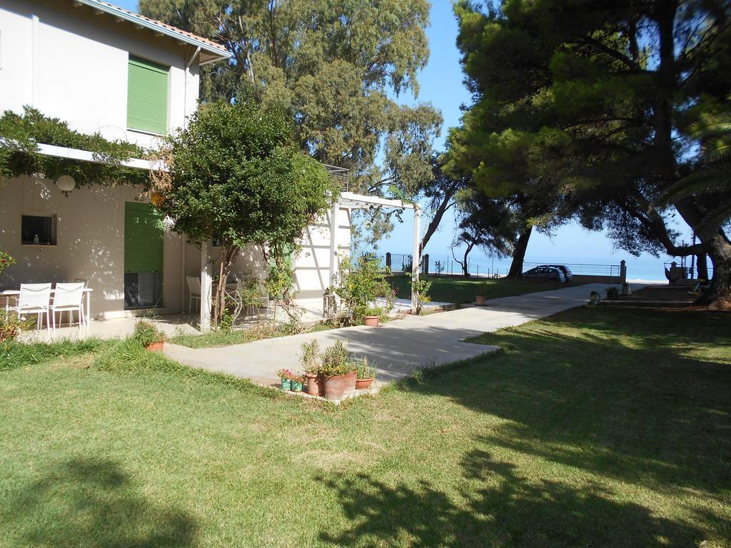 Brunello Seaside Apartments Lefkada City Екстер'єр фото